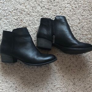 Jessica Simpson Booties